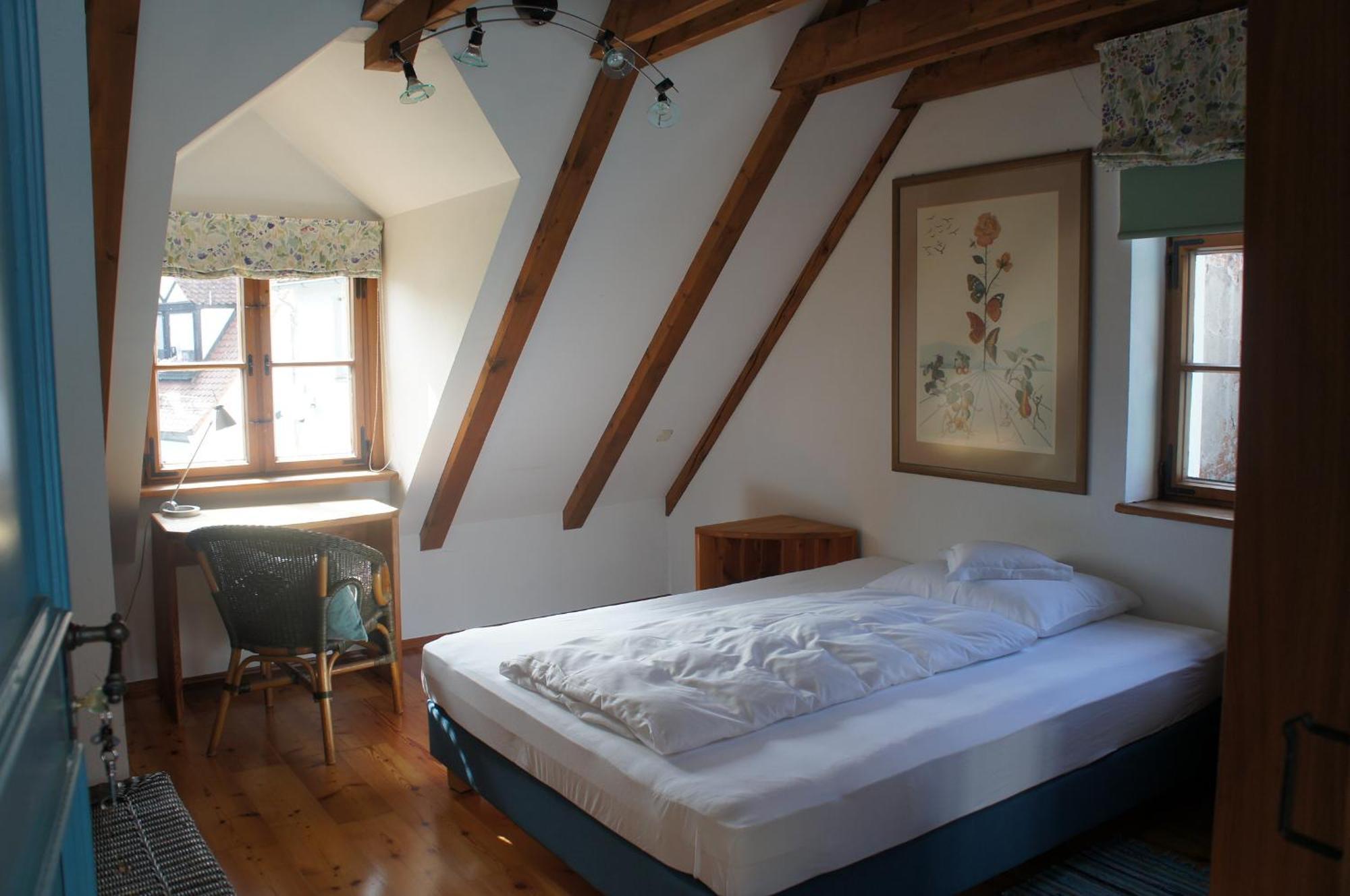 Hotel Schwarzer Adler Erlangen Room photo